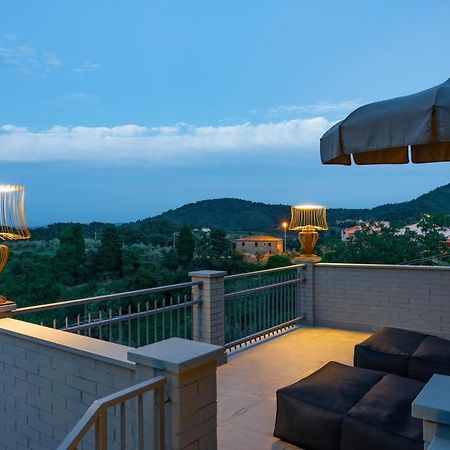 Villa Sassolini Mini Apartament มอนเตวาร์คี ภายนอก รูปภาพ